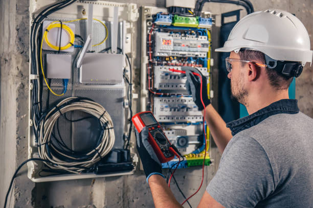 Best Affordable Emergency Electrician  in Carpentersvle, IL