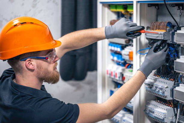 Best Electrical Contractors for Businesses  in Carpentersvle, IL